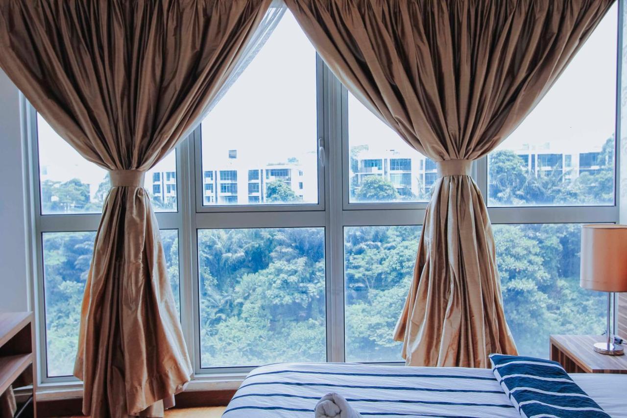 קואלה לומפור Regalia Residence The Sky Pool Suite מראה חיצוני תמונה