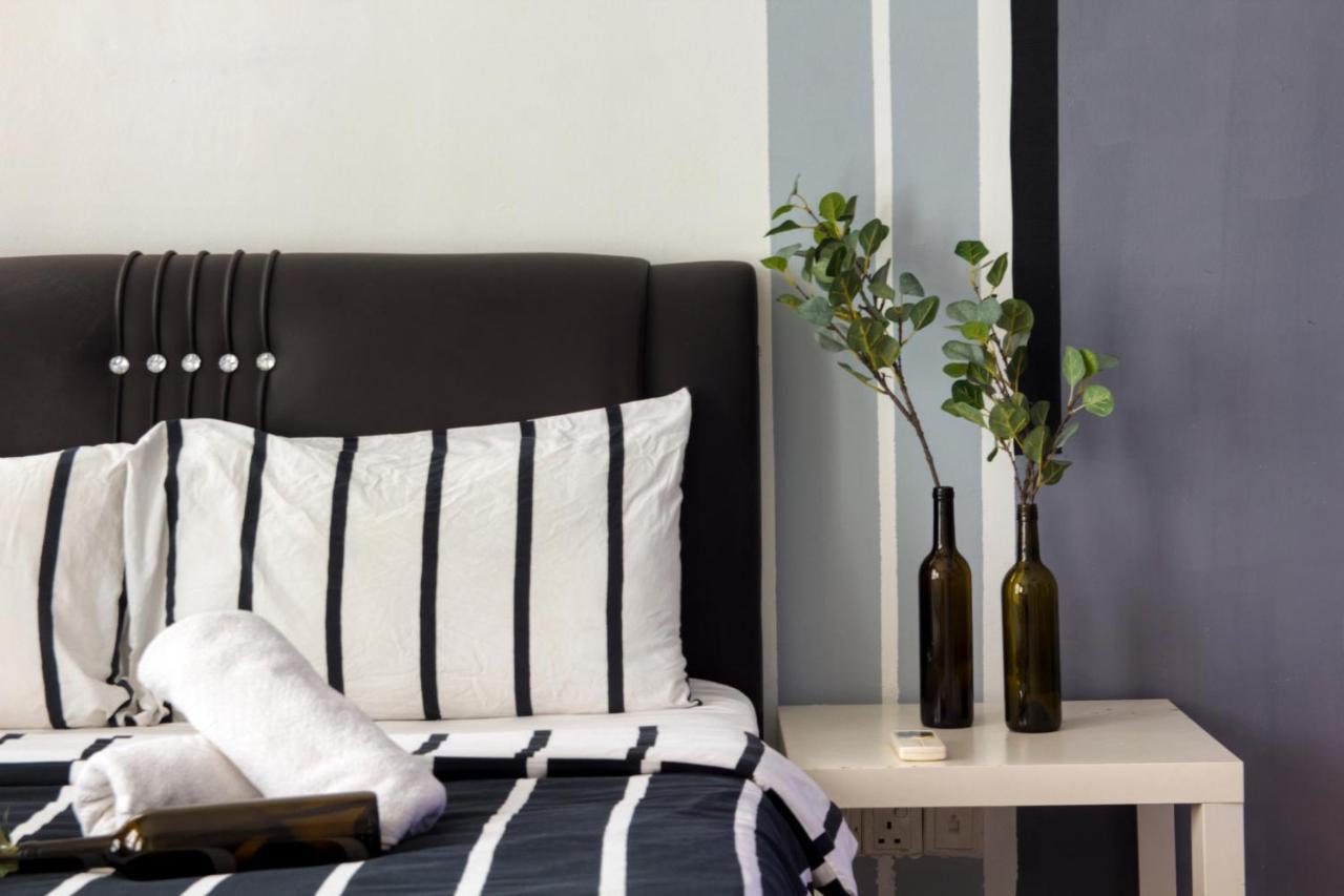 קואלה לומפור Regalia Residence The Sky Pool Suite מראה חיצוני תמונה