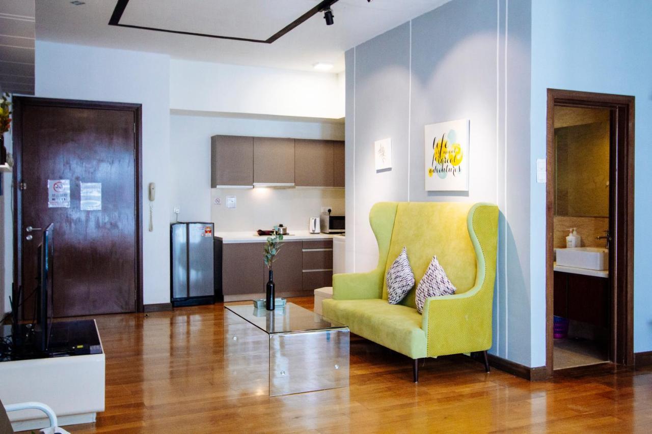 קואלה לומפור Regalia Residence The Sky Pool Suite מראה חיצוני תמונה